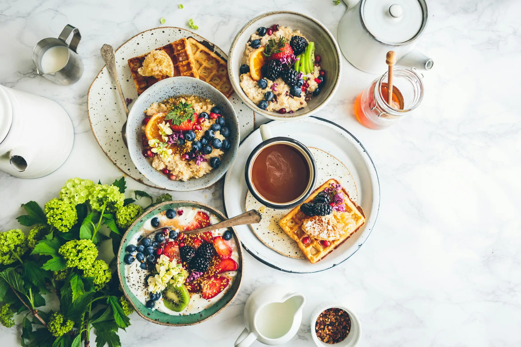 Fresh fruit and vegetables for colourful everyday nutrition